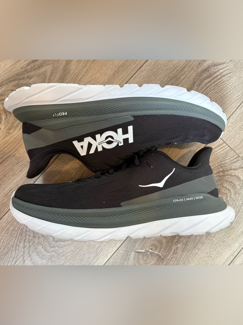 Hoka One Mach 4 Running Shoes Men’s 11D Black Gray PROFLY Lightweight Trainers
